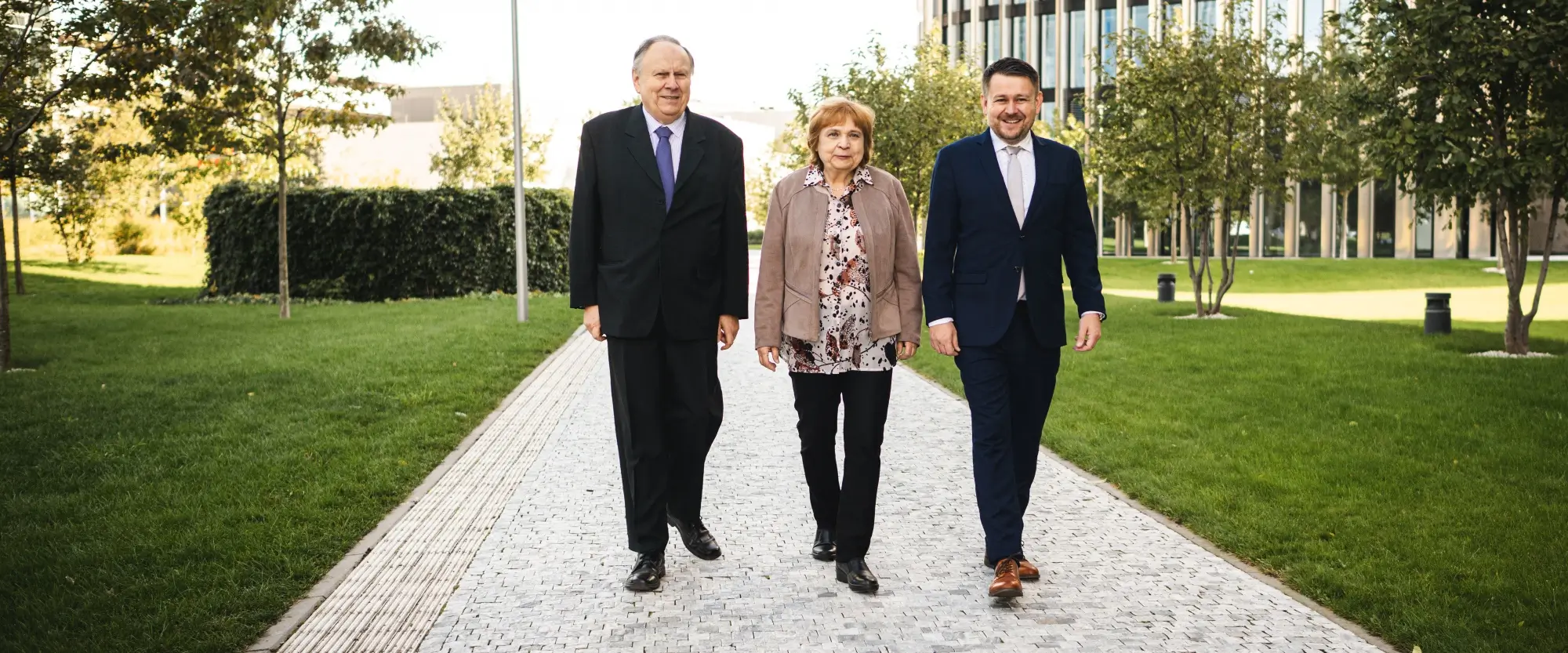 ["O nás"]